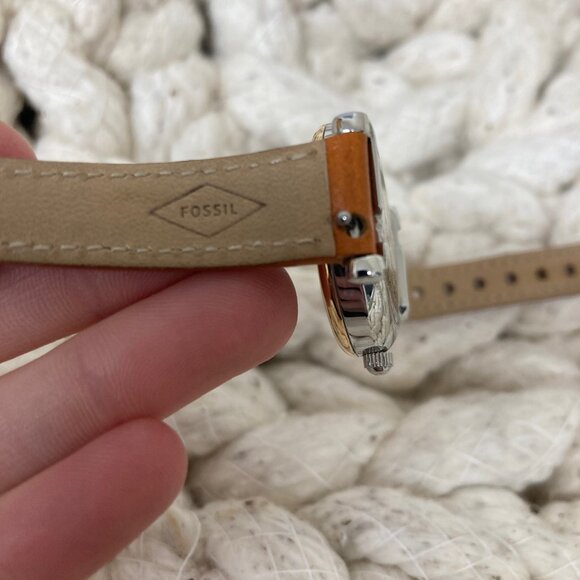 FOSSIL WATCH - Picture 5 of 7